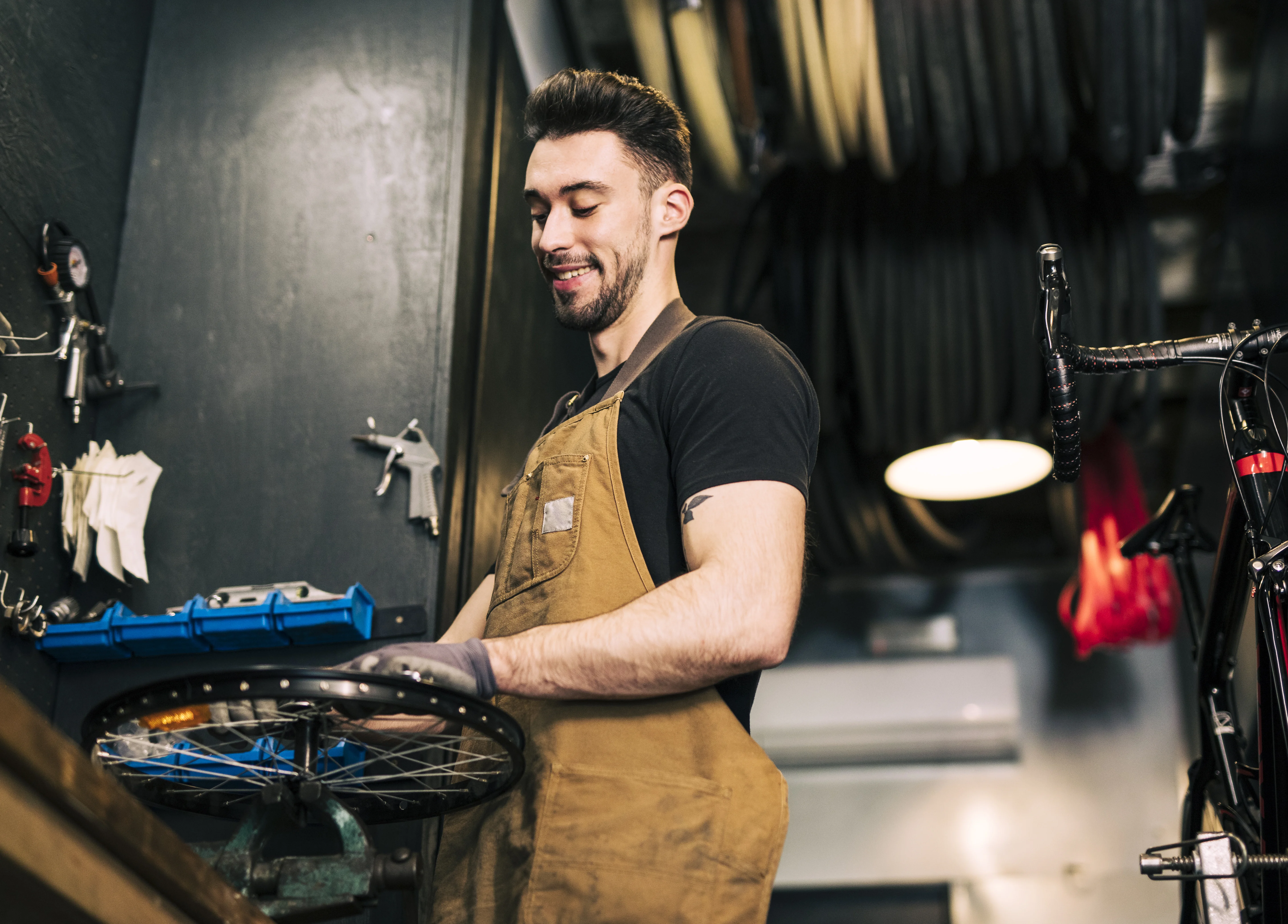 Automotive Shops Lead Management - AI Automation powered by SMBIZ